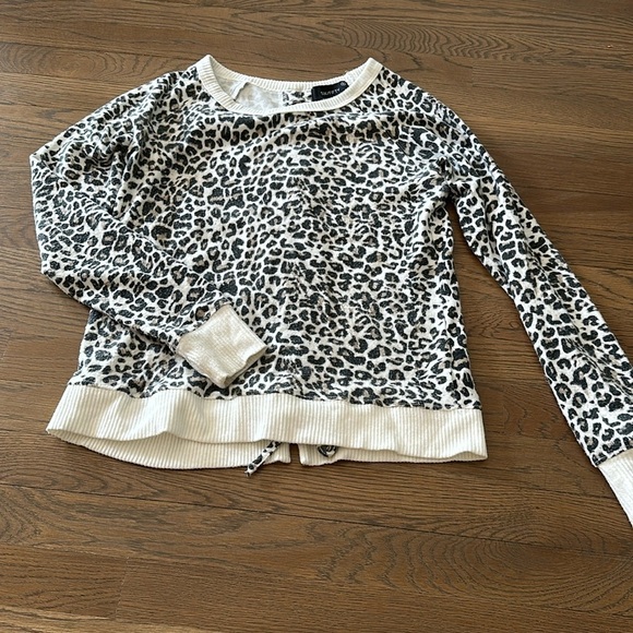 Six Fifty Women’s Cheetah Crewneck - Size Small